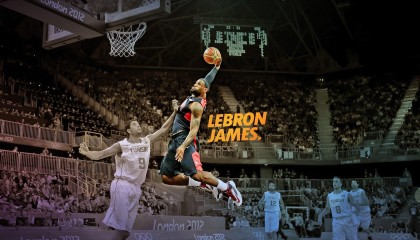 【海星体育app下载】NEST2018总决赛小组赛尘埃落定 英雄联盟巅峰四强席位诞生，半决赛对阵引燃电竞寒冬