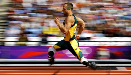 海星体育官网-佩雷兹深情告别红牛，坦言对车队过往车手深感遗憾