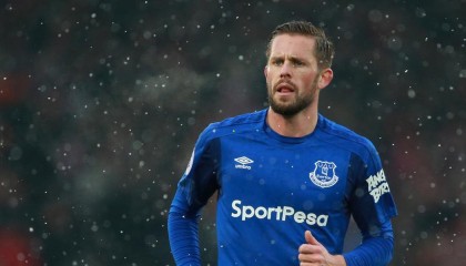 海星体育-博斯坦言瑟洛特难以制约，埃因霍温开场三十分钟展现绝对掌控