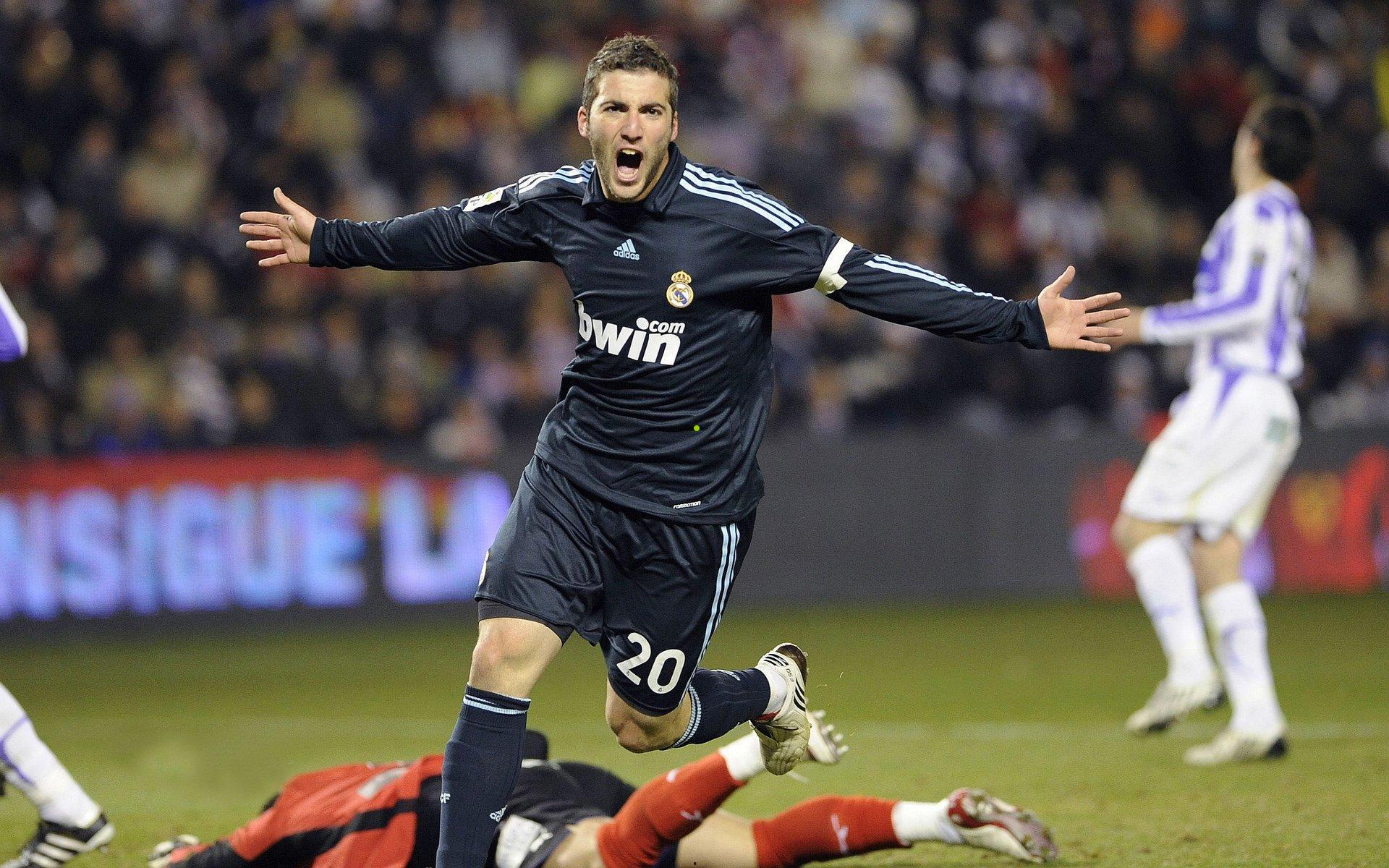 英超中场之王！布鲁诺·费尔南德斯三场造五球，31岁诠释不朽传奇