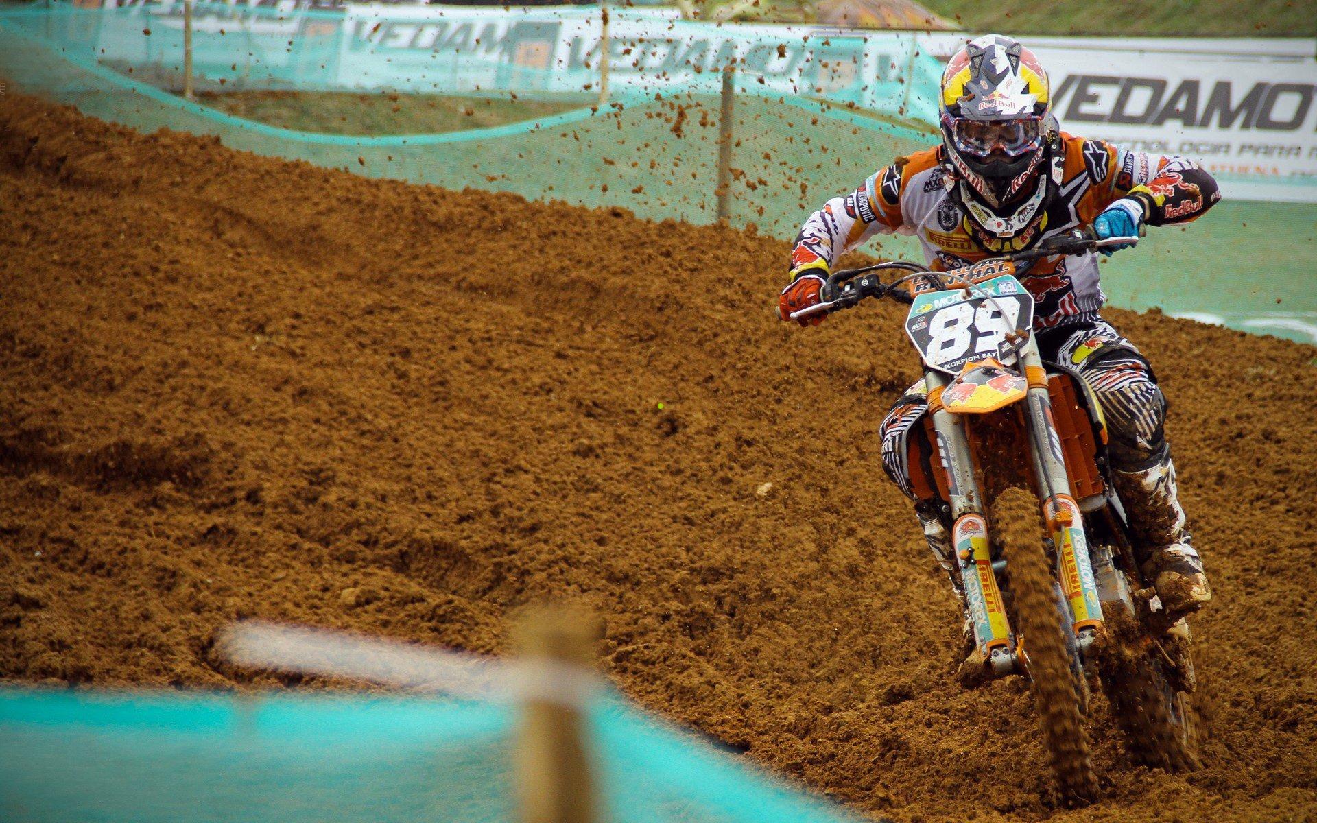 麦克托米奈与老特拉福德混乱岁月的中场印记